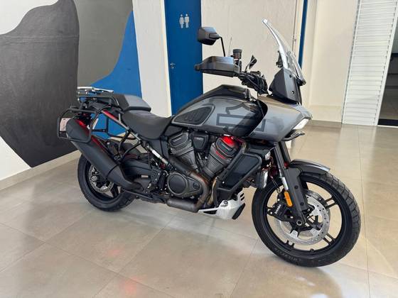 HARLEY-DAVIDSON PAN AMERICA 1250 S 